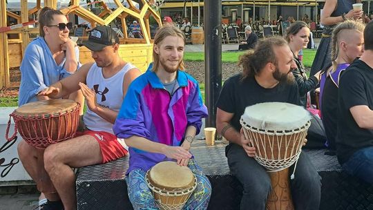 Na bębnach pod zamojskim Ratuszem Na bębnach pod zamojskim Ratuszem