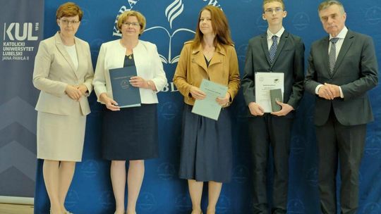 Gala laureatów konkursów przedmiotowych dla uczniów szkół podstawowych Gala laureatów konkursów przedmiotowych dla uczniów szkół podstawowych