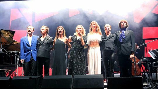 Koncert "W blasku nocy" Koncert "W blasku nocy"