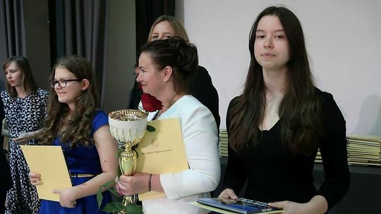 Spotkanie z uczniami szkół podstawowych i ponadpodstawowych, którzy są laureatami międzynarodowych i