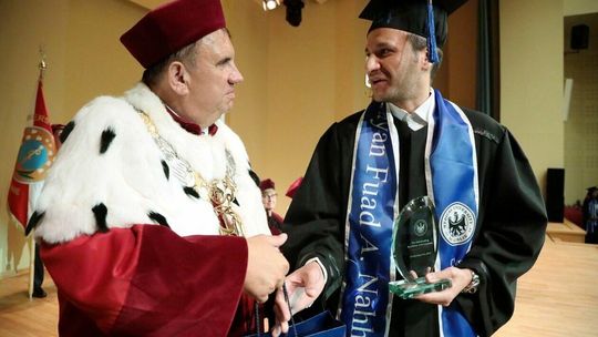 Dyplomy dla anglojezycznych absolwentow Dyplomy dla anglojezycznych absolwentow