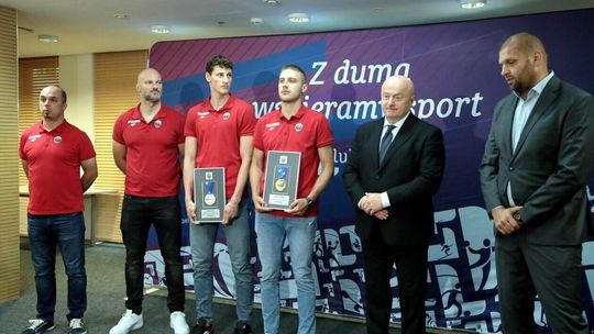 Koszykarze Startu z wizytą w Urzędzie Marszałkowskim Województwa Lubelskiego Koszykarze Startu z wizytą w Urzędzie Marszałkowskim Województwa Lubelskiego