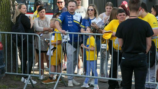 Spotkanie żużlowców Platinum Motoru Lublin z kibicami Spotkanie żużlowców Platinum Motoru Lublin z kibicami