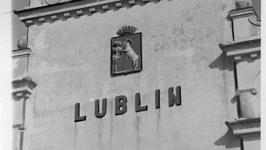 Jedno ze skrzydeł dworca kolejowego w Lublinie