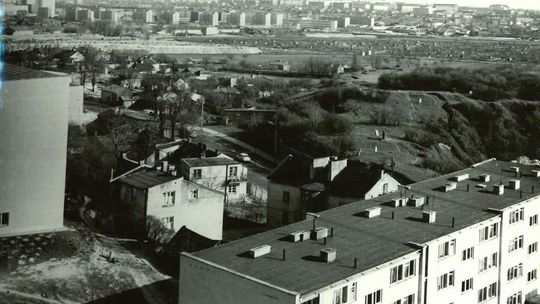  widok na Grodzisko (kirkut), Białkowską Górę, Tatary i Bronowice