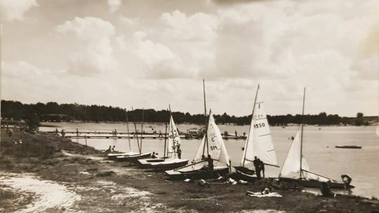 Okuninka i Jezioro Białe na starych zdjęciach