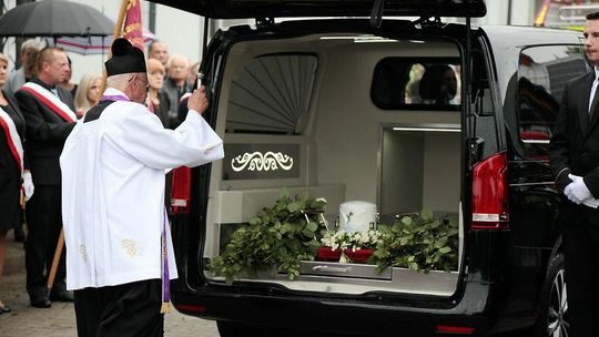 Pożegnanie wójta Gminy Firlej DawidaTarnowskiego przez mieszkańców