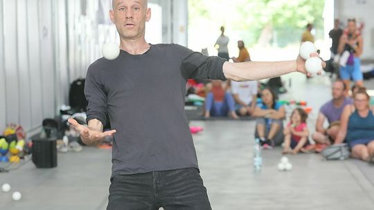 Cie Wilson Sing! ''Why not maybe perhaps''