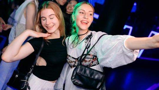 Wakacyjny melanż w Helium