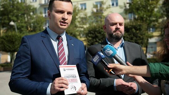 Konferencja Bartłomiej Pejo Michał Wypych Konfederacja Konferencja Bartłomiej Pejo Michał Wypych Konfederacja