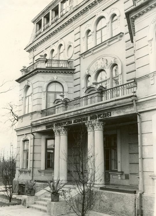 Klinika Okulistyki Akademii Medycznej przy ul. Chmielnej