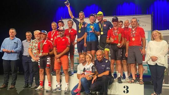 Policjanci z Zamościa na podium kolarskich zawodów