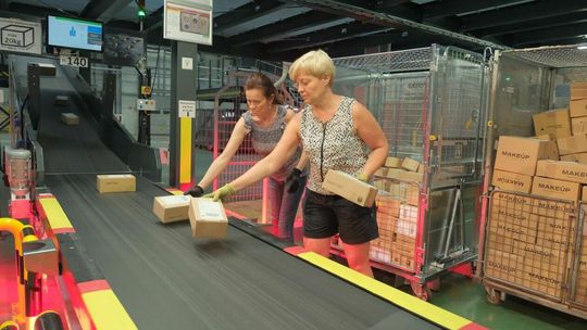 Uruchomienie nowego sortera paczek Poczty Polskiej w Lublinie