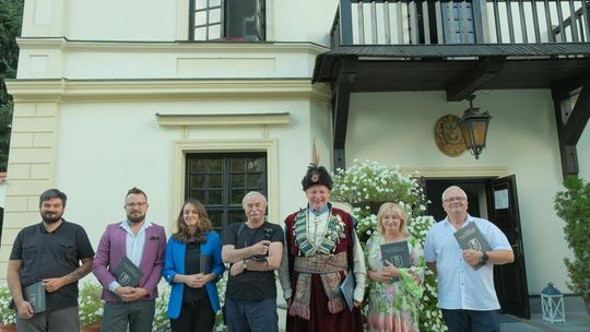 Narodowe czytanie w Dworze Anna