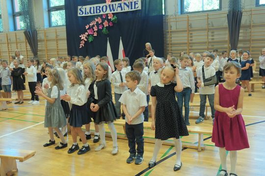 Nowi uczniowie pierwszej klasy SP nr 58