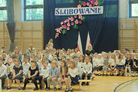 Uczniowie SP nr 58 na ślubowaniu