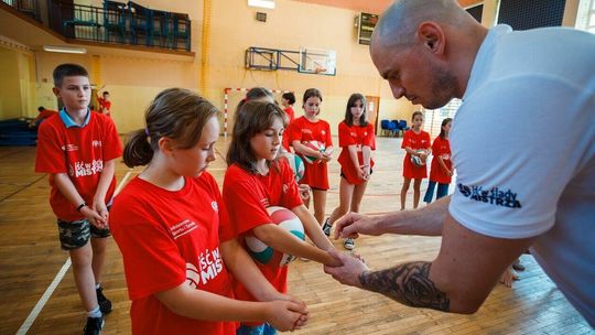 Zbigniew Bartman z wizytą w Szkole Podstawowej Nr 6 w Chełmie