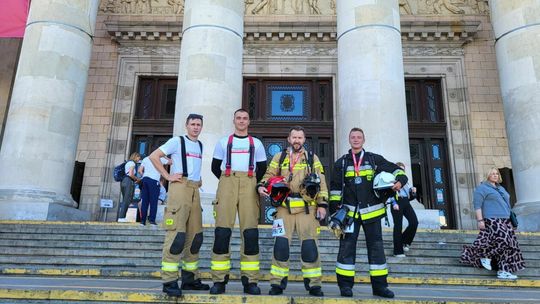 V Mistrzostwa Polski Strażaków w Biegu po Schodach – Wieżowiec 2023