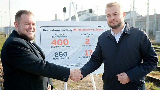 Konferencja prasowa Michała Moskala - prezentacja planów rozbudowy bocznicy kolejowej przy dworcu Lu