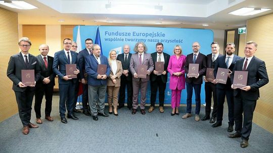 Wręczenie umów z działania 3.2 Dostosowanie do zmian klimatu i zapobieganie powodziom i suszom 