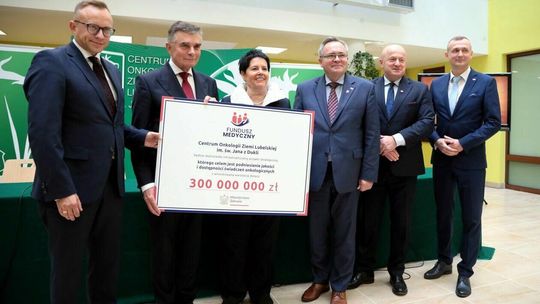 300 mln dla COZL 300 mln dla COZL