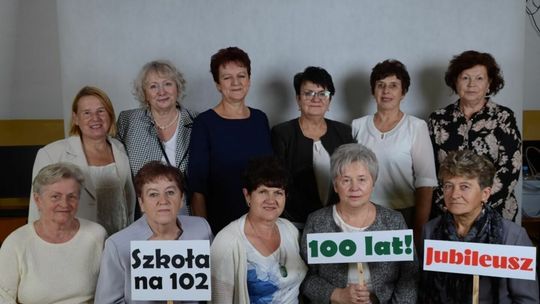 Szkolne spotkanie po latach - jubileusz zamojskiego Ekonomika