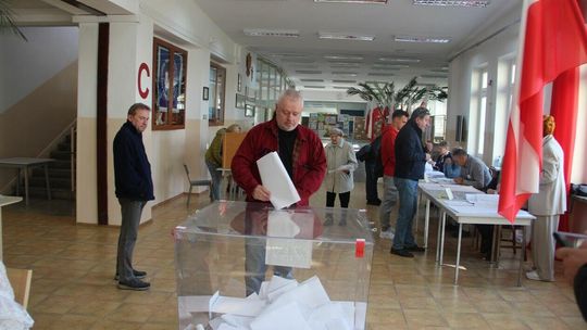 Wybory 2023 w Białej Podlaskiej. Mieszkańcy głosują 