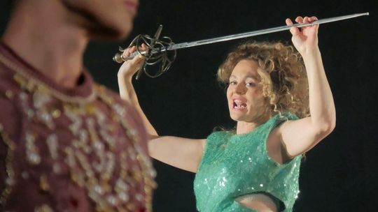 Hamlet na sprzedaż: premiera w Teatrze im. Juliusza Osterwy w lublinie Hamlet na sprzedaż: premiera w Teatrze im. Juliusza Osterwy w lublinie