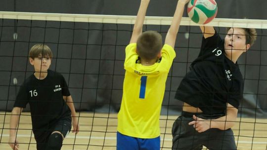 I Turniej Minisiatkówki - dwójki i trójki chłopców