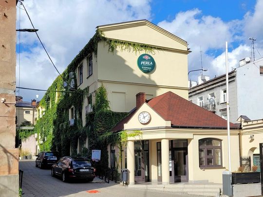 FIRMY: Kompleks Browaru Perła na Bernardyńskiej – symbioza z zielenią