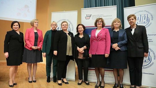 II Ogólnopolska Konferencja Naukowo-Szkoleniowa Pielęgniarstwo XXI wieku- sukcesy i wyzwania II Ogólnopolska Konferencja Naukowo-Szkoleniowa Pielęgniarstwo XXI wieku- sukcesy i wyzwania
