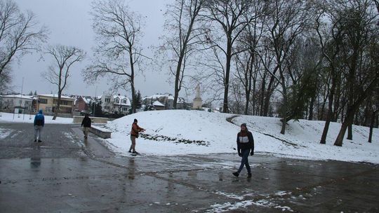 Zima w parku Radziwiłłowskim w Białej Podlaskiej 