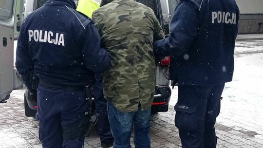 Wyrzucili kolegę z trzeciego piętra. Odpowiedzą za usiłowanie zabójstwa