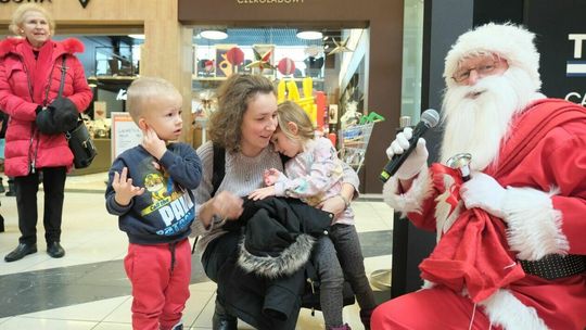 Społeczny Kiermasz Mikołajkowy w galerii handlowej Olimp Społeczny Kiermasz Mikołajkowy w galerii handlowej Olimp