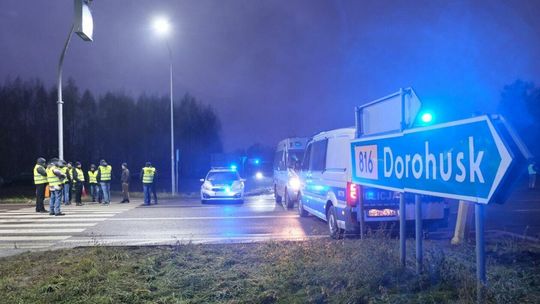 Przewoźnicy i rolnicy w poniedziałek wznowili protest na granicy w Dorohusku