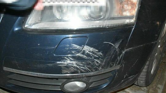 zdewastowane samochody