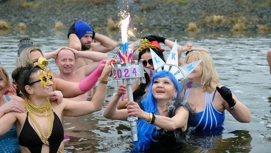 Lubelskie morsy przywitały Nowy Rok Lubelskie morsy przywitały Nowy Rok