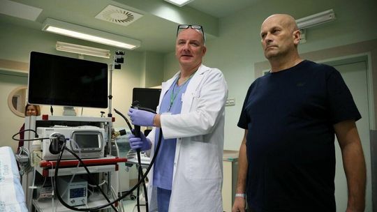 Konferencja prasowa dot. operacji pacjenta z ostrym zapaleniem trzustki 