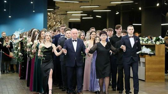 Bal studniówkowy Zespołu Szkół nr 1 im. Władysława Grabskiego w Lublinie Bal studniówkowy Zespołu Szkół nr 1 im. Władysława Grabskiego w Lublinie