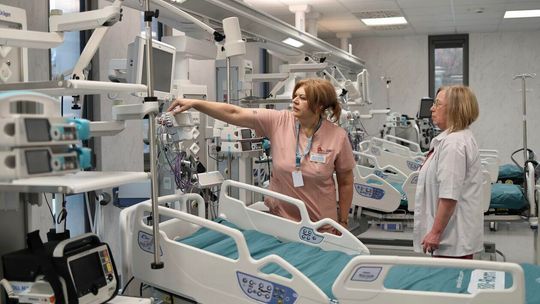 Nowy budynek R Wojewódzkiego Szpitala Specjalistycznego w Lublinie przed oficjalnym otwarciem