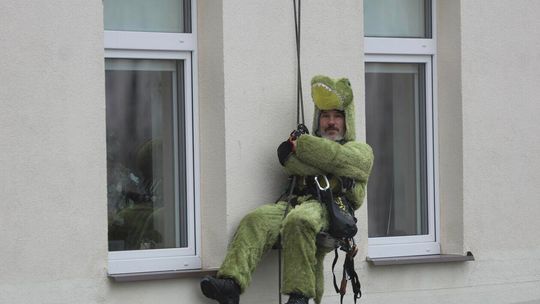 Superbohaterowie na szpitalu dziecięcym