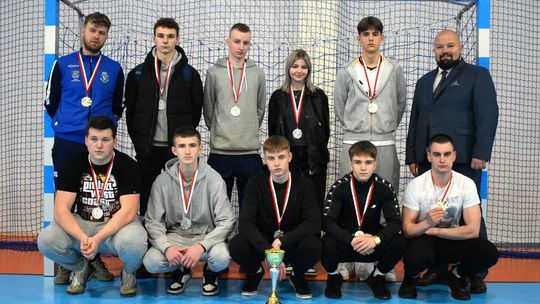 23. Międzypowiatowy Turniej Juniorów w futsalu o Puchar Starosty Świdnickiego 23. Międzypowiatowy Turniej Juniorów w futsalu o Puchar Starosty Świdnickiego
