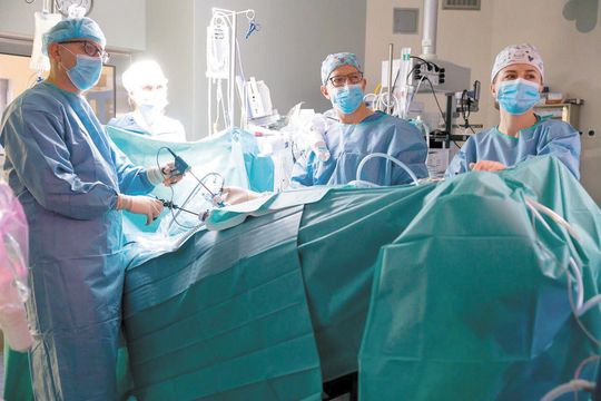 blok operacyjny - robot