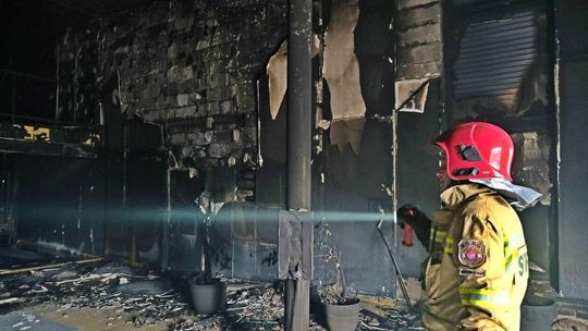 Spalony sklep meblowy Domix