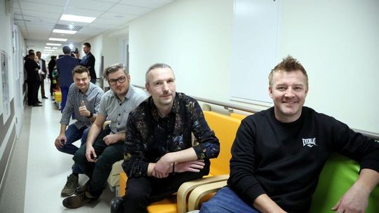 Fotele dla rodziców i ciśnieniomierze dla pacjentów USD