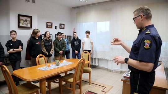 Młodzież odwiedziła Straż Miejską w Świdniku 