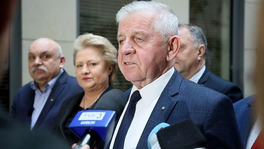 Konferencja prasowa radnych Sejmiku Województwa Lubelskiego oraz przedstawicieli protestujących roln