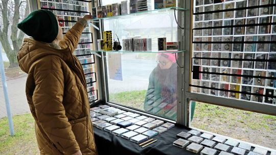 Kiosk z kasetami Kiosk z kasetami