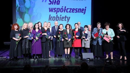 Siła współczesnej kobiety - Prezydent Miasta Lublin wyróżnił zasłużone lublinianki