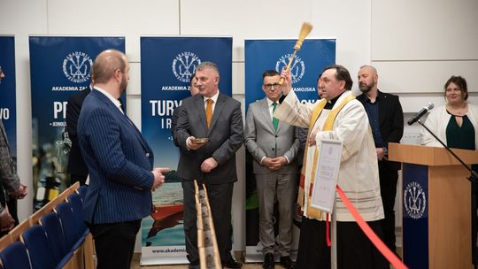 Otwarcie nowego skrzydła budynku Akademii Zamojskiej Otwarcie nowego skrzydła budynku Akademii Zamojskiej